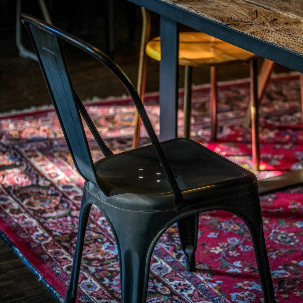 Black metal Bistro chair VANTAGGIO BRUSH with curved backrest by hjh OFFICE