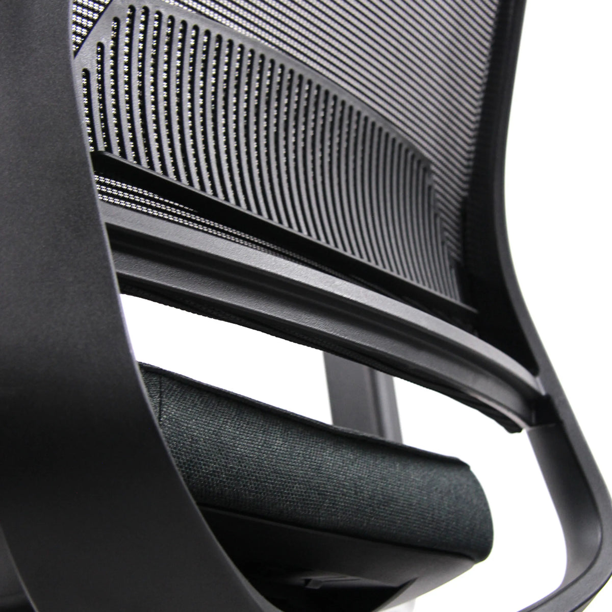 Mesh backrest and seat of the Professional Office Chair CHIARO T1 BLACK in black by hjh OFFICE