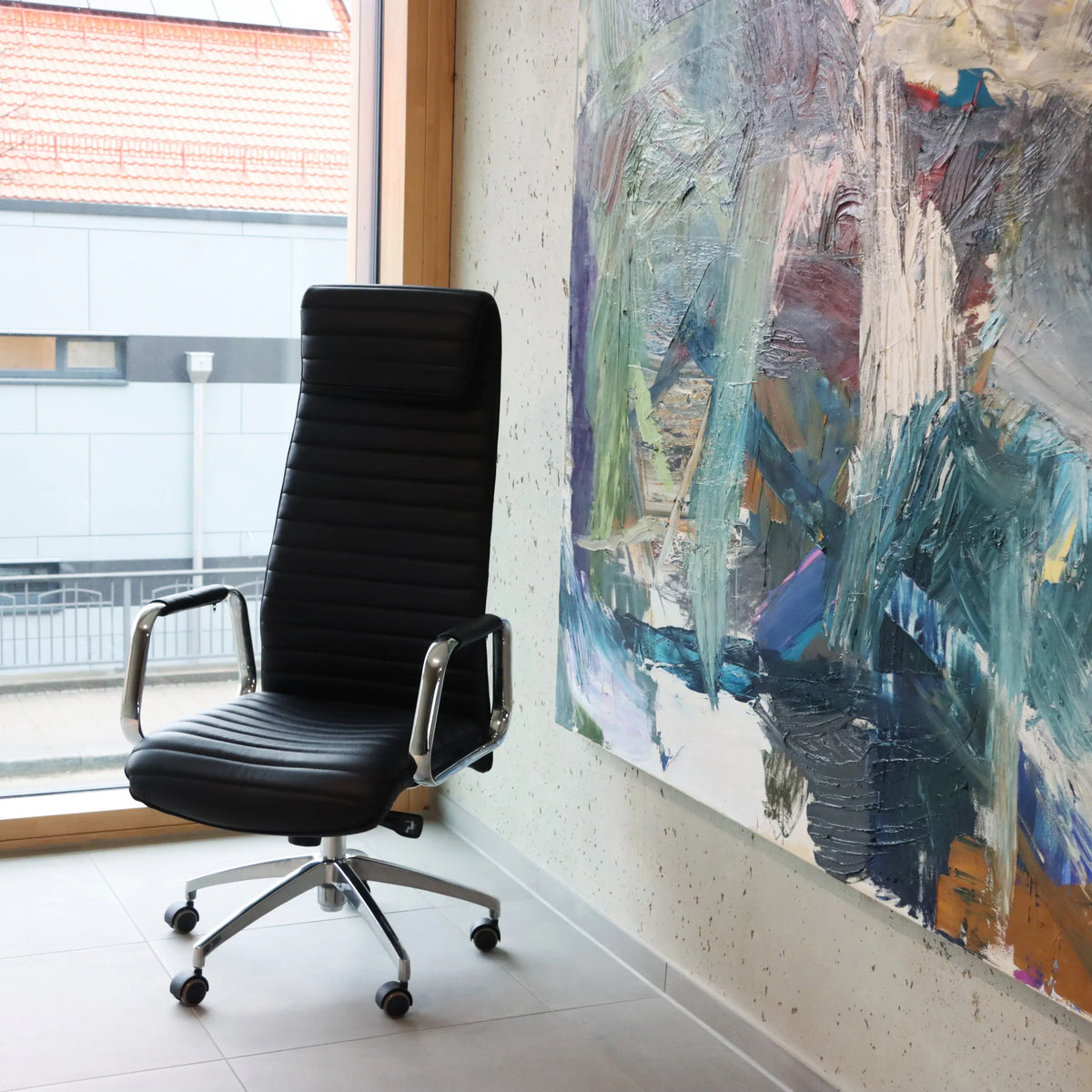 Luxury Executive Chair ASPERA 20 in black with quilted upholstery and chrome frame by hjh OFFICE