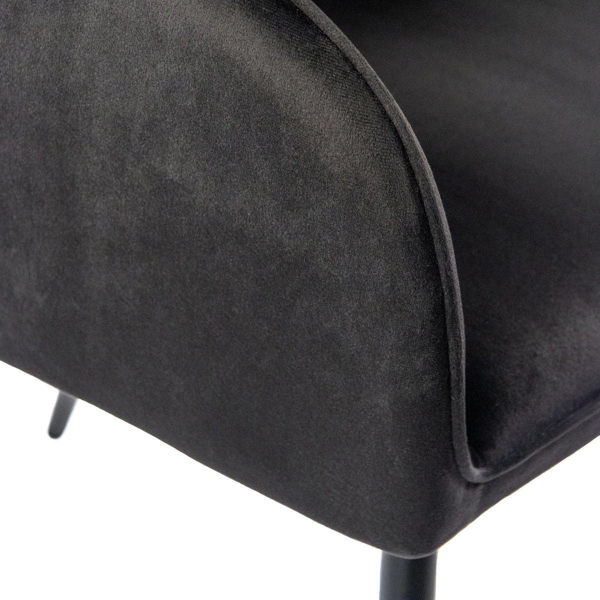 Black velvet cover on the armrest of the Dining chair CHARVELLE by hjh LIVING