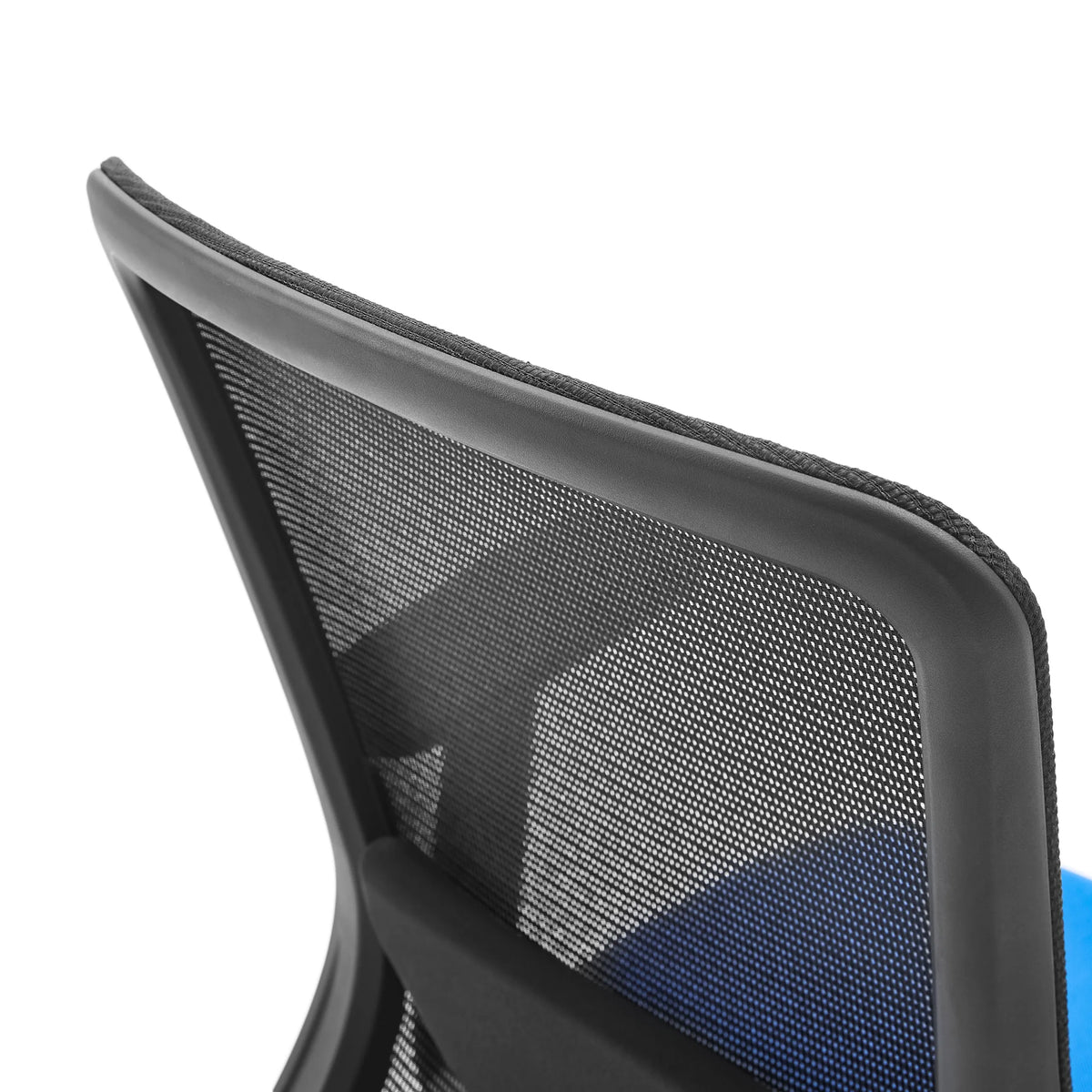Upper edge of the black and blue mesh backrest of the Sedito home office chair by hjh OFFICE