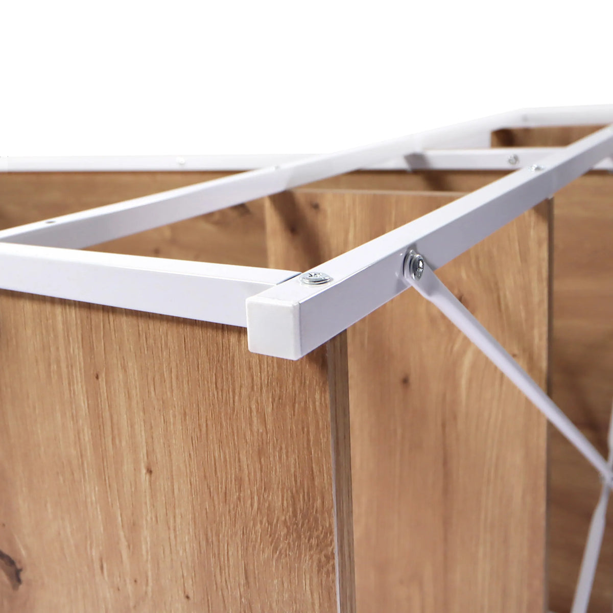 Connection of white metal frame and oak wood top of the Easy Up3 office desk by hjh LIVING