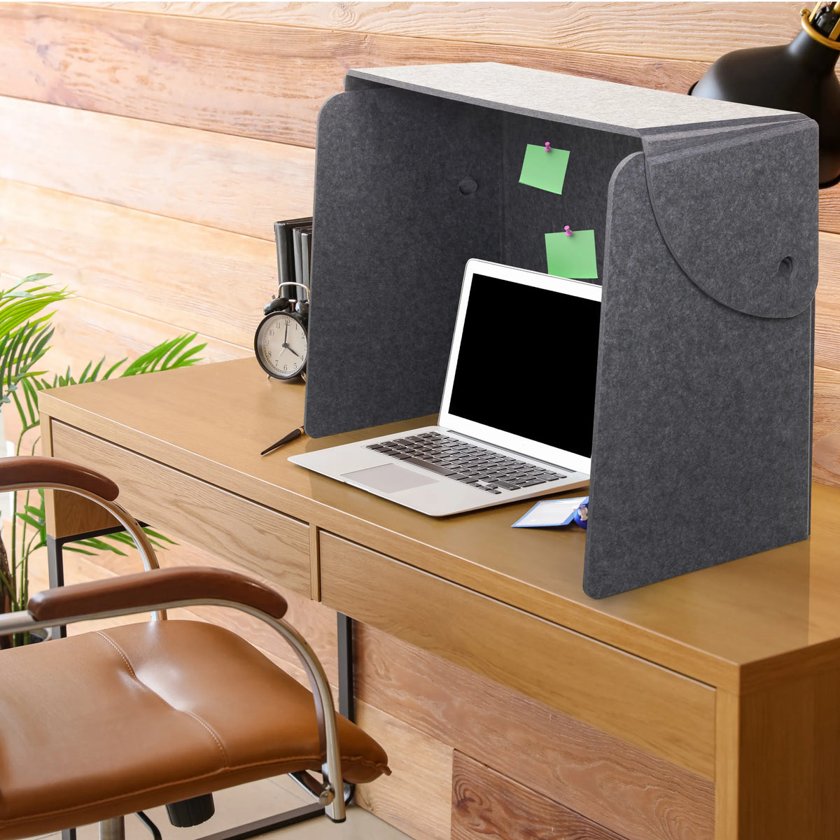 Grey felt Table partition FLEXMIUT FOLD with integrated side pocket on a desk by hjh OFFICE