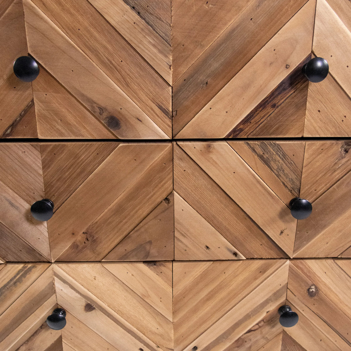Wooden fronts with herringbone pattern and black knobs of the Sideboard SANTJAGO BLACK SUN L by hjh LIVING