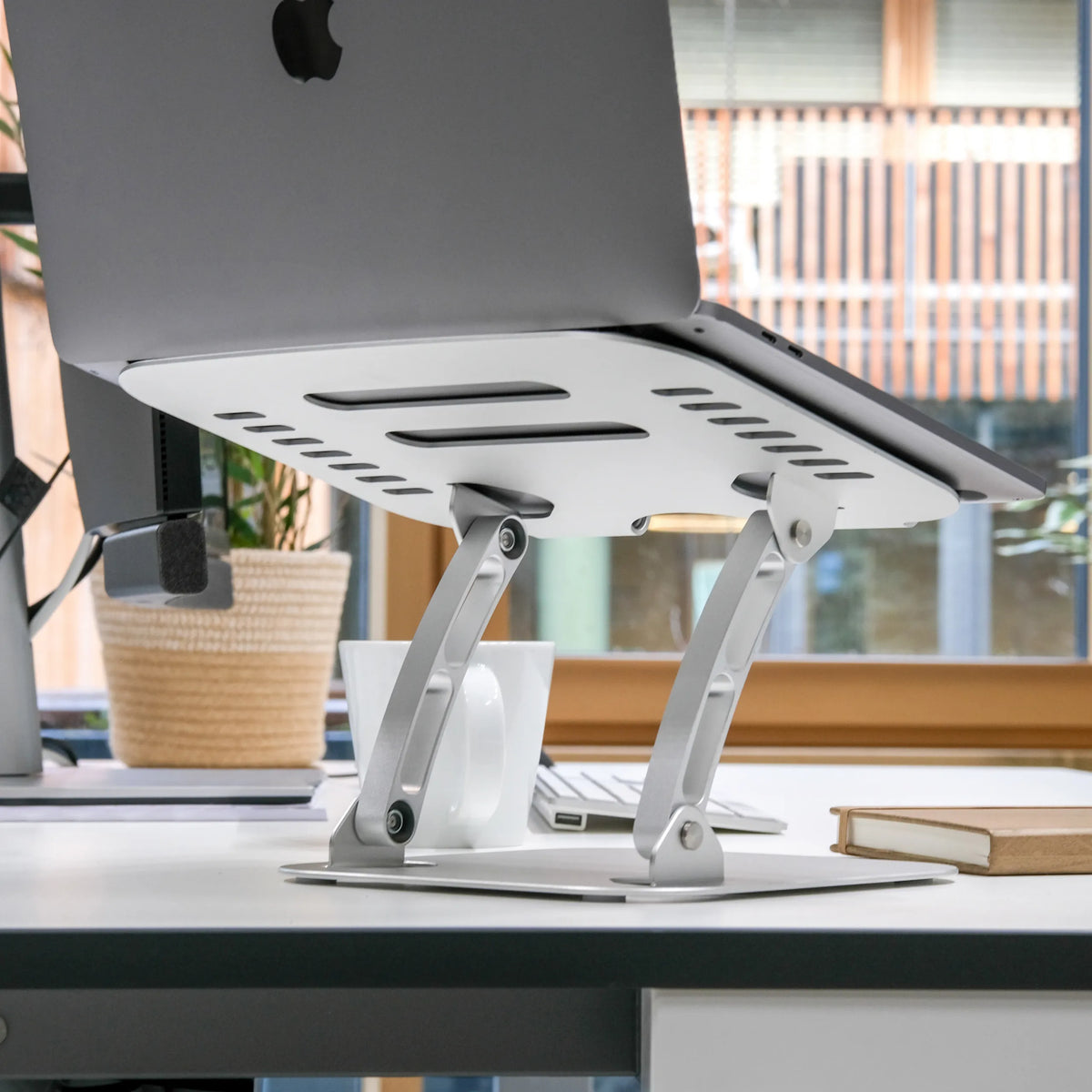 Silver adjustment mechanism of the Pad LAPTOP STAND by hjh OFFICE