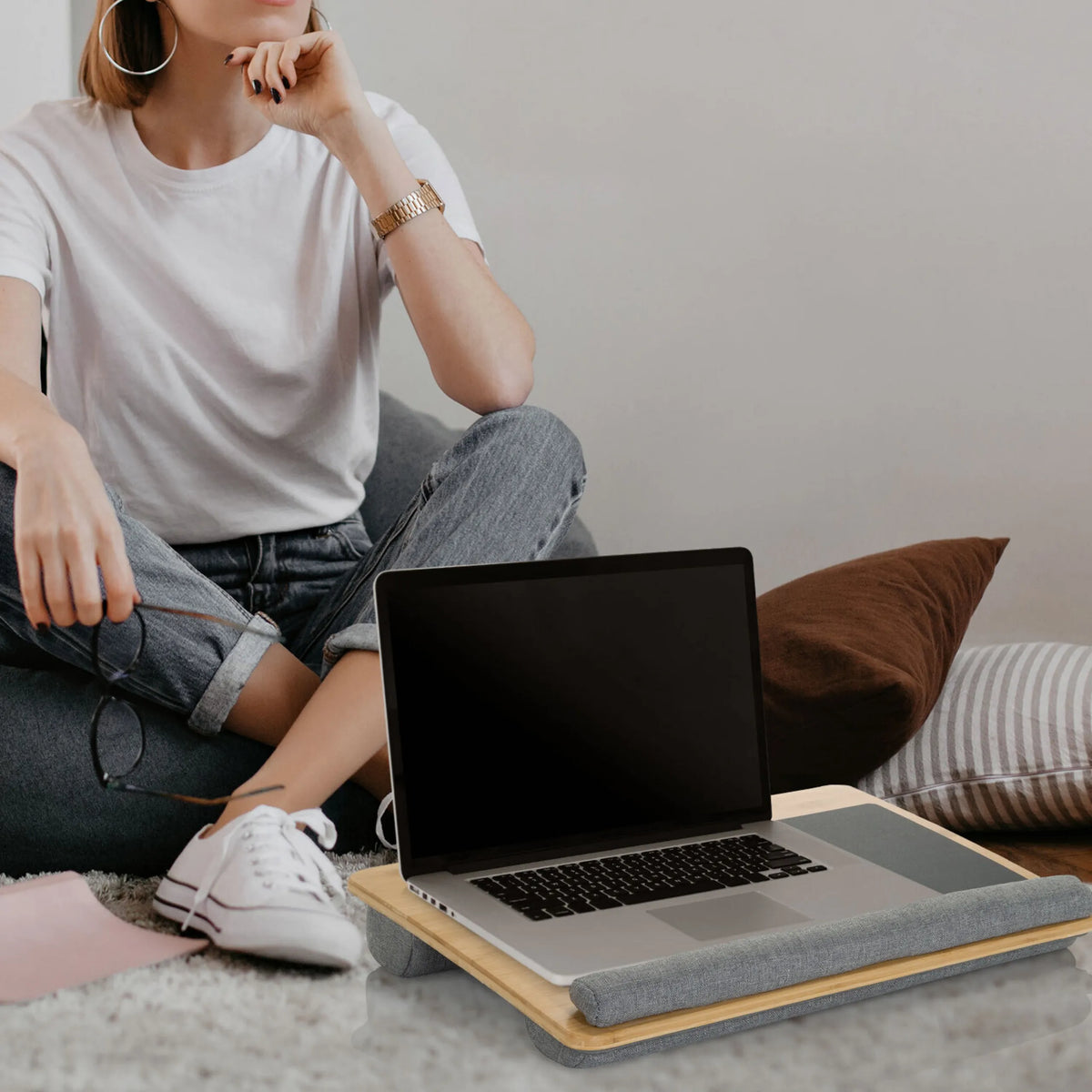 Grey Laptop Pad COMFILAP with integrated wooden cushion by hjh OFFICE