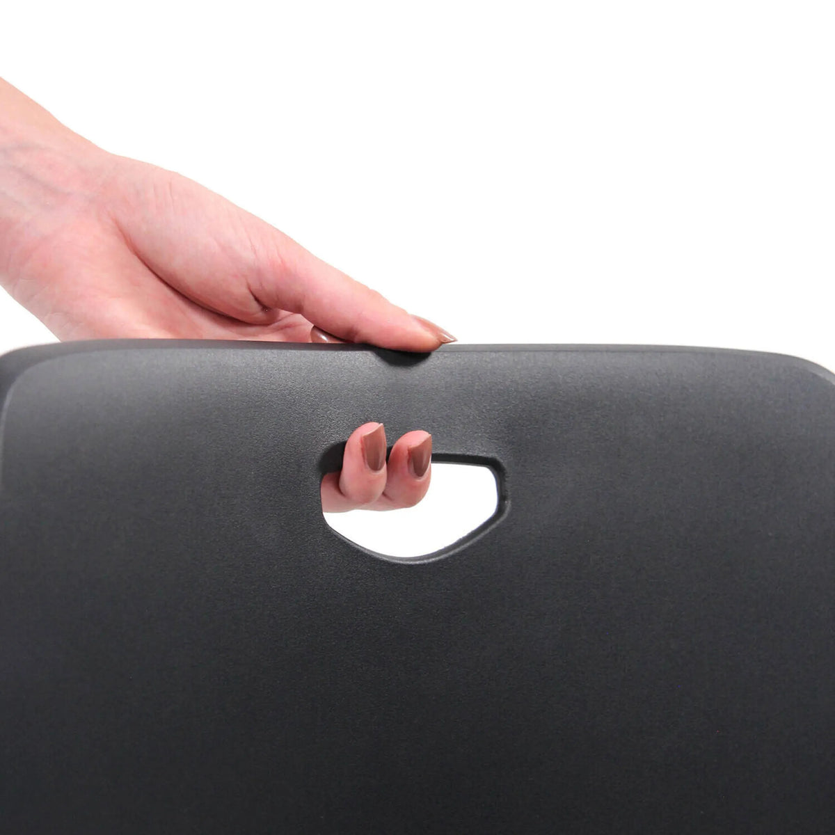 Integrated handle in the backrest of the four-legged chair T36 V in black by hjh OFFICE