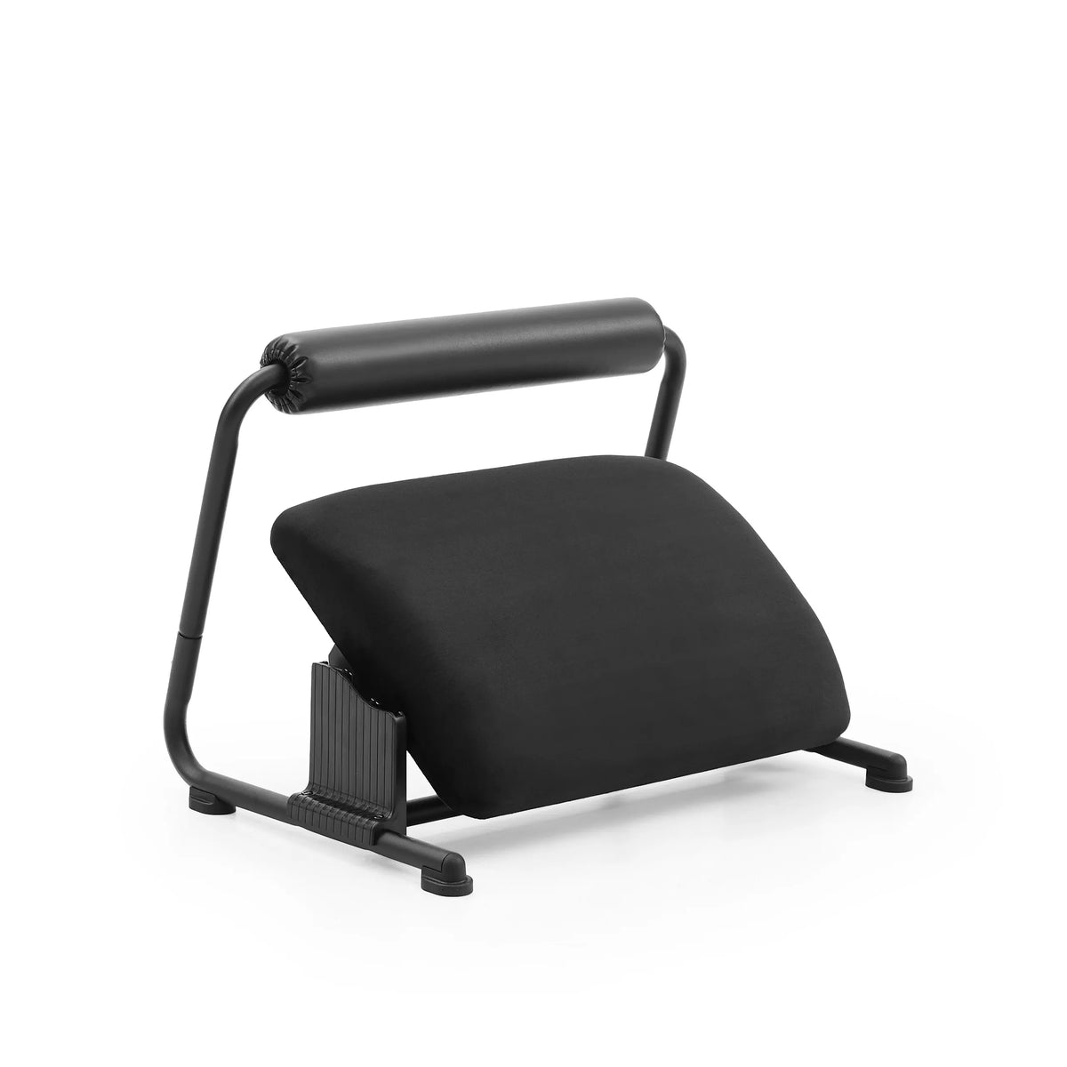 Black Footrest Podi Velvet with padded surface and an upper holding bar by hjh OFFICE – 360-degree view (front view 0°)