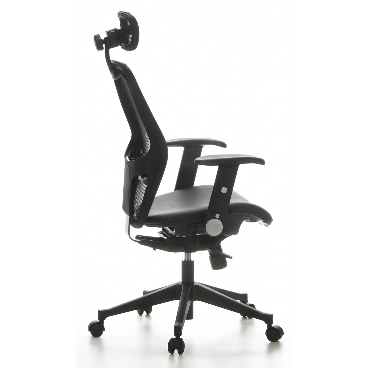 Black Professional Office ChAIR-PORT with mesh back, leather seat and five-caster base by hjh OFFICE – 360-degree view (side profile 100°)