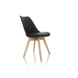 Black Shell chair SCANDI 4 with four light wood legs by hjh OFFICE – 360-degree view (front three-quarter view 60°)