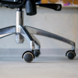 Chrome-polished five-star base with double castors of the ASPERA 20 Luxury Executive Chair by hjh OFFICE