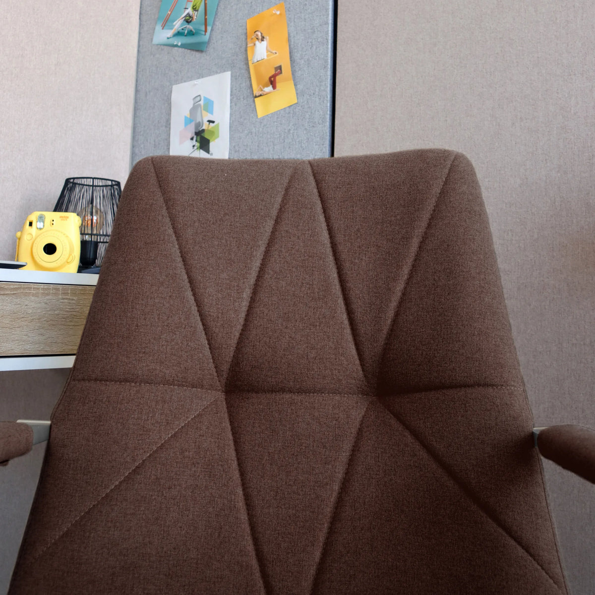 Medium brown fabric upholstery with quilting of the Home Office Chair SARANTO II by hjh OFFICE