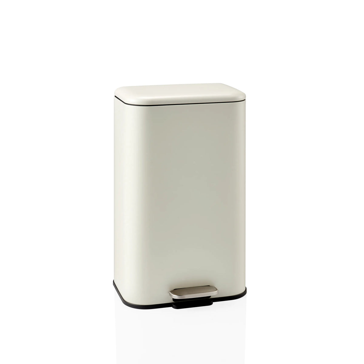 Beige Wastepaper Clean 1 with pedal opening and flat lid by hjh OFFICE – 360-degree view (front view 15°)