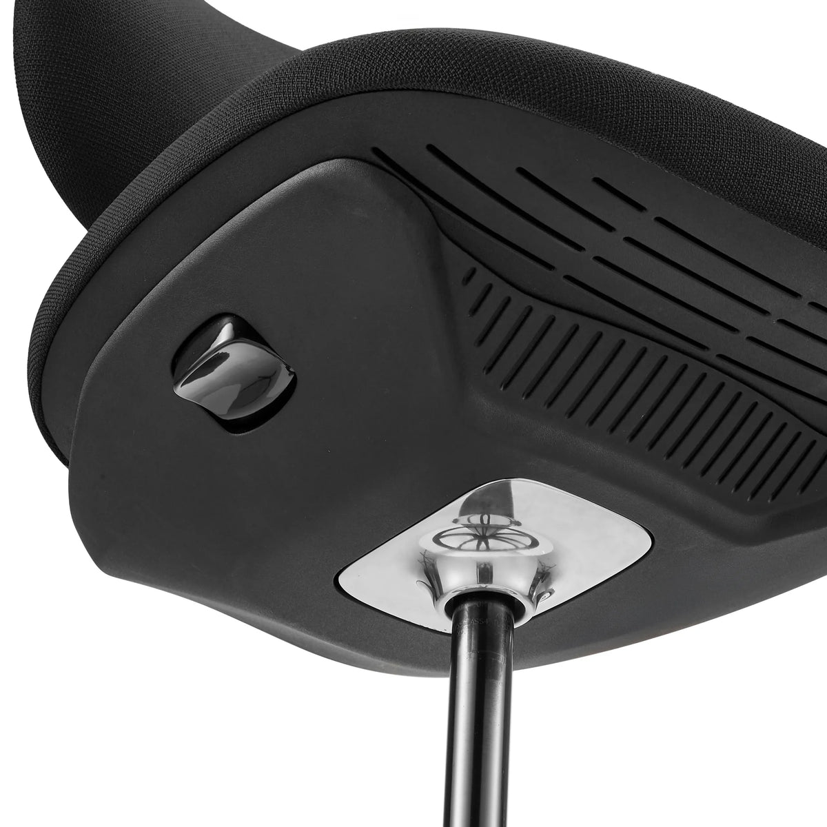 Underside of the seat with gas spring and lever of the Work Chair WORK MF2 by hjh OFFICE
