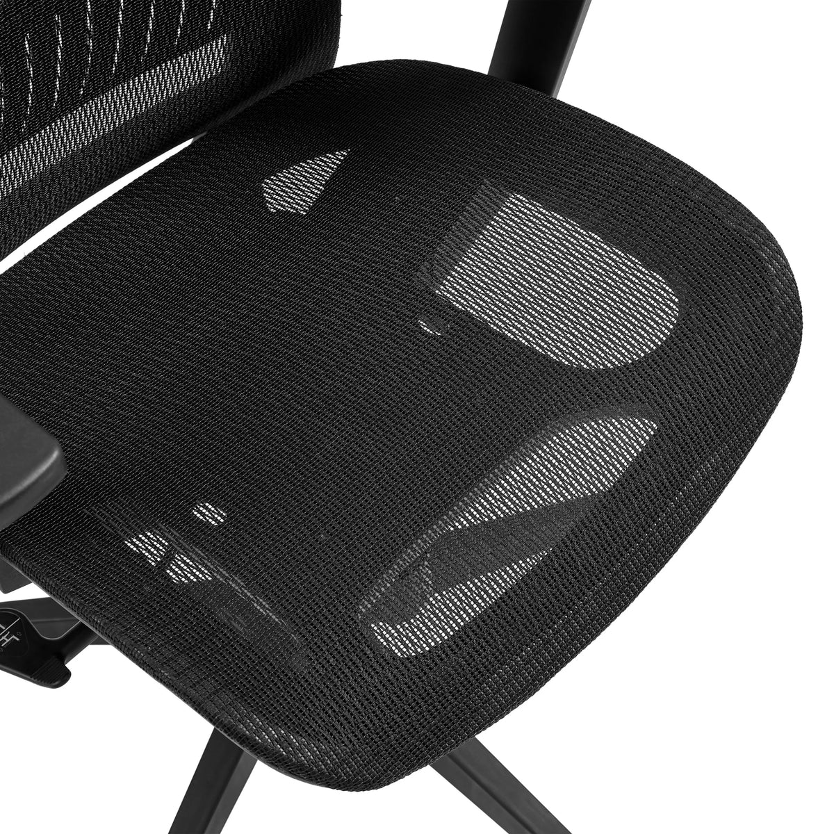 Black mesh seat of the Professional Office ChAir Port 2 by MyBuero