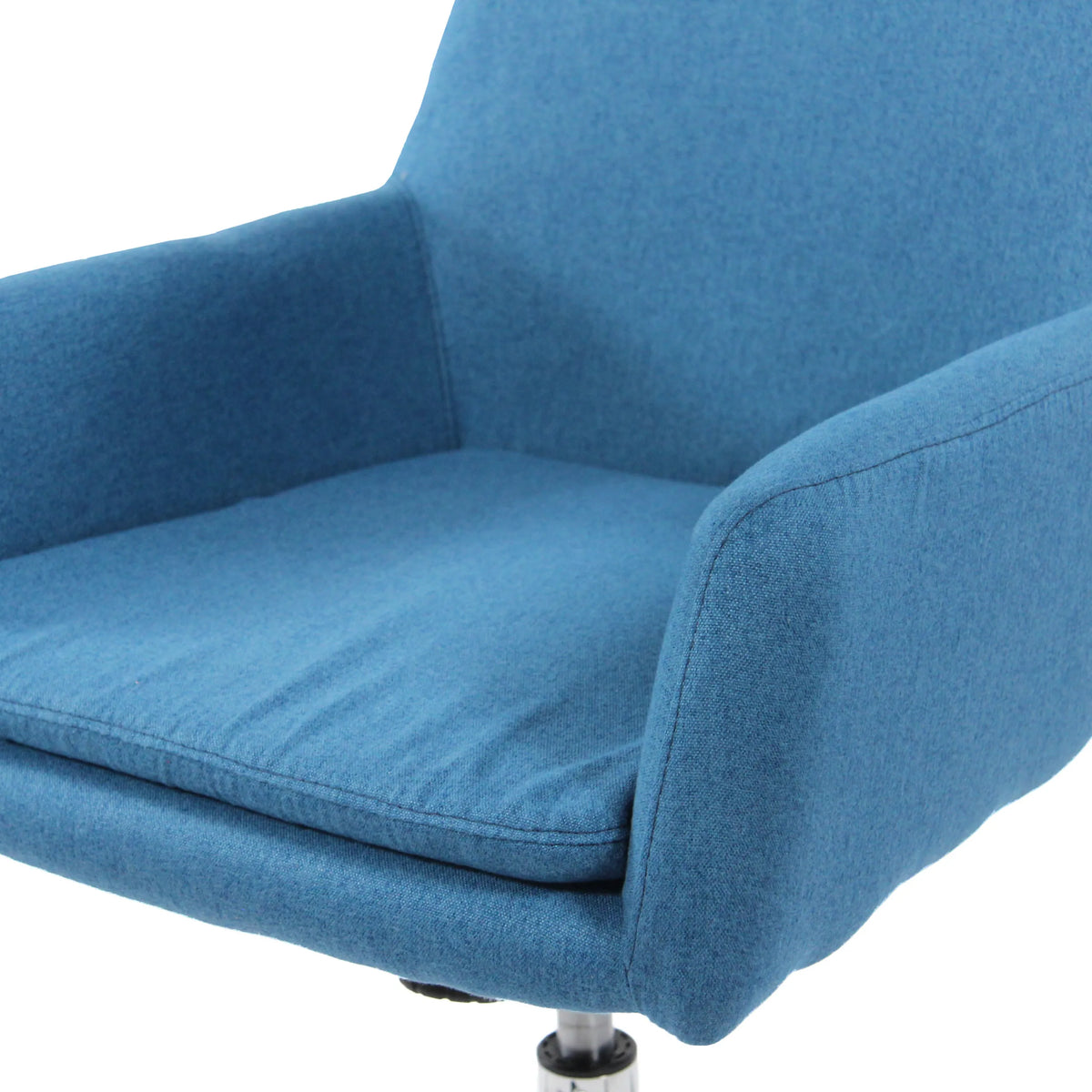 Blue upholstery and armrest of the Home Office Chair SHAKE 400 by hjh OFFICE